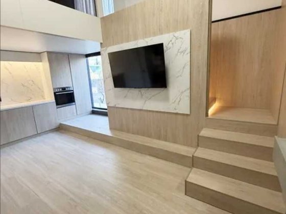 |  Продаж 1-кімнатної квартири з ремонтом Новобудова Два рівні Ровно