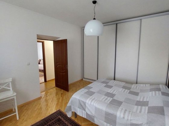 Центр міста, 3 кім, продаж, 4 пов, 74 м2. І/о, 85 000$ Тернопіль