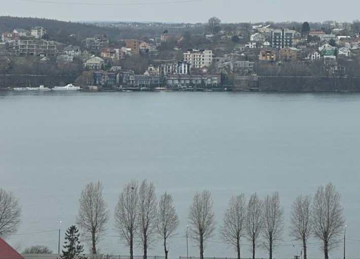 Продаж квмртири з виглядом на озеро, вул. Нечая - фото 1