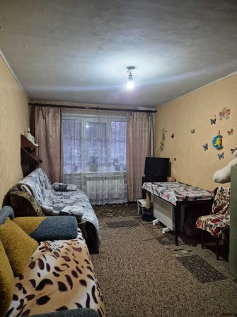 Продаю 1 кімнатну квартиру в досить гарному житловому стані - фото 1