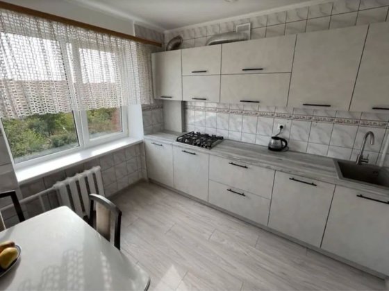 Продаж 3-кімнатної квартири Ровно