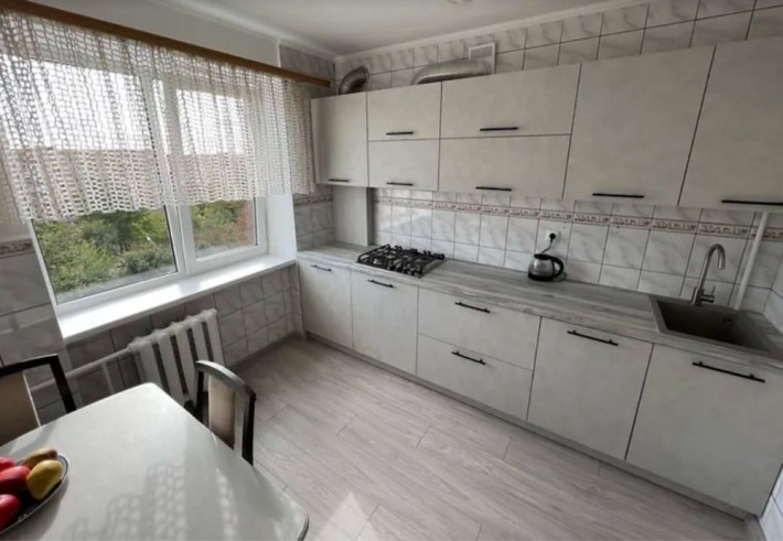 Продаж 3-кімнатної квартири - фото 1