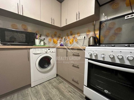 Продаж сучас. 2 к кв з меблями та технікою (44 квартал, еВідновлення) Кривой Рог