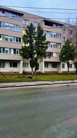 Власник, продам однокімнатну квартиру 40м2, цегляний будинок,район ЦГБ - фото 1