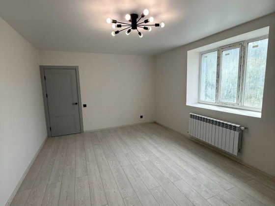 % Продаж 2-кімнатної квартири з ремонтом у зданому будинку % Ровно