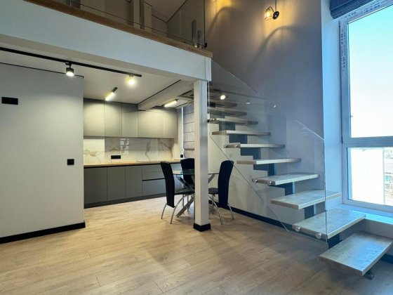 ЕКСКЛЮЗИВ! Дворівнева квартира з дизайнерським ремонтом 54 кв.м. Рівне