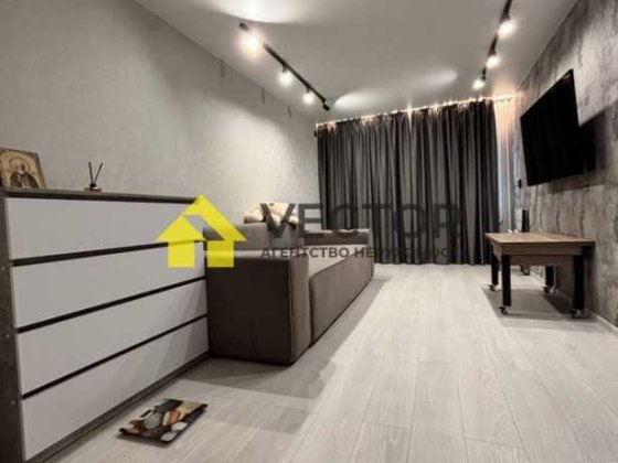 БЕЗ КОМІСІЇ АН 0% Трикімнатна з ремонтом. р-н Алмазний. Полтава