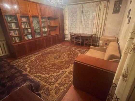 Продається 4-х кімнатна квартира на Фурманова Полтава