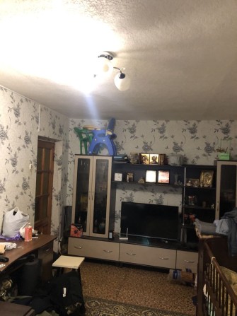 Продам 2 ком.квартиру 2/5 на Шуменском, ул. Благоева,4. - фото 1