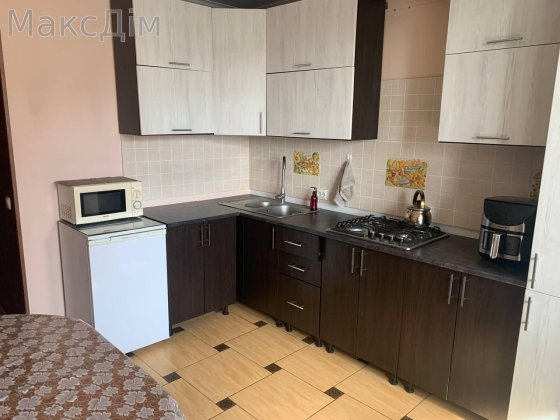 Простора 2 кімната квартира в районі Тупдиспансера Тернопіль