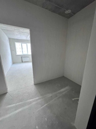 ЖК "Пелюстковий"! Вікна у двір! Під чистову обробку - фото 1