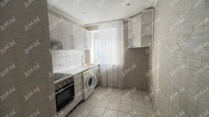 Двокімнатна квартира в центрі - фото 1