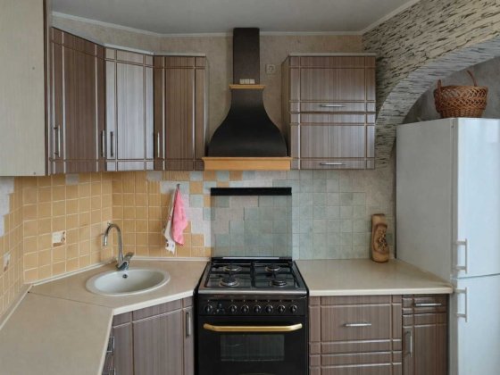 Продам 2х ком.кв.61 м.кв.в кирпичном доме по ул.Кольцова. Херсон