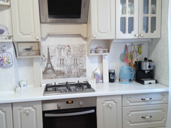 Продам 4-х кімнатну квартиру (4-й Таврійському мікр.) м.Херсон Херсон