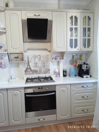 Продам 4-х кімнатну квартиру (4-й Таврійському мікр.) м.Херсон - фото 1