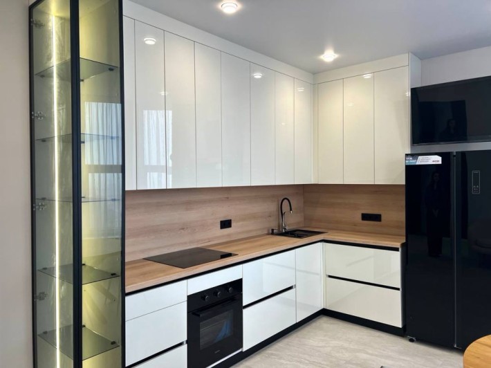 Продаж квартири Сучасний ремонт - фото 1