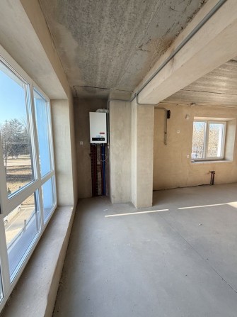 Продаж трикімнатної квартири - фото 1