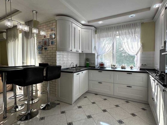 Продам 2х кімнатну з автономкою в центрі міста. Суми