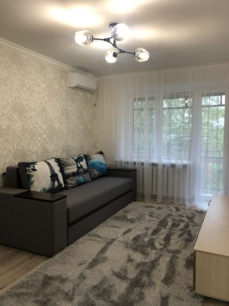 Продаж двохкімнатної квартири - фото 1