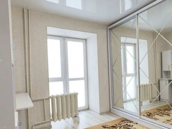 Продаж 1 кімнатної з РЕМОНТОМ, ЕНТУЗІАСТІВ-ІВАСЮКА, НЕ кутова, тепла! Черновцы