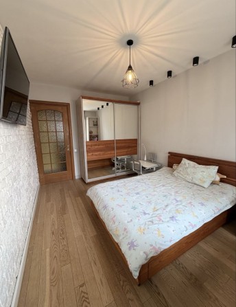 Продається 3-х кімнатна чешка - фото 1