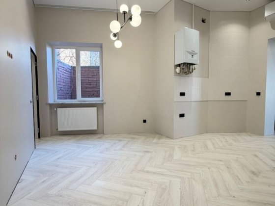 Продається 2-кімн. ЦЕНТР Черновцы