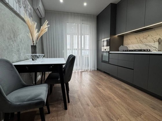 2 кімнатна новобудова в одному з найкращих комплексів міста Чернівці