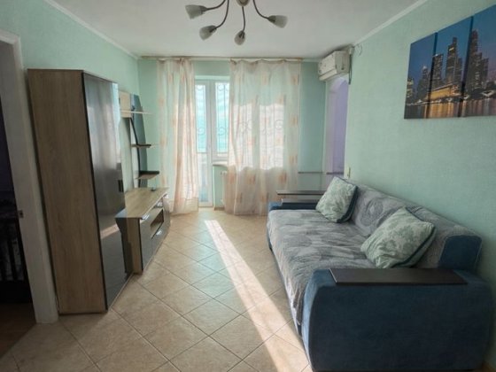 Продажа 2х комнатная квартира Центр район жд вокзала Херсон