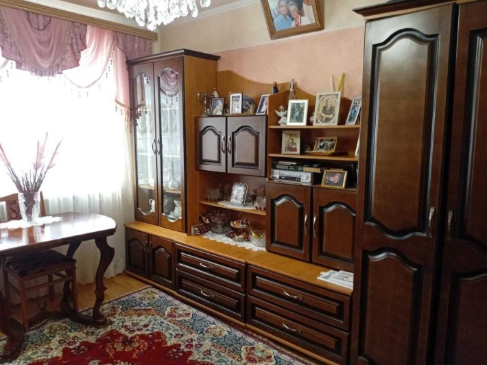 Продам 2-кімнатну квартиру біля Майдану - фото 1