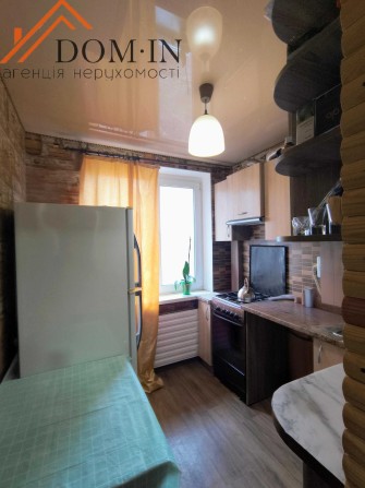 Продам затишну квартиру поряд з центром - фото 1