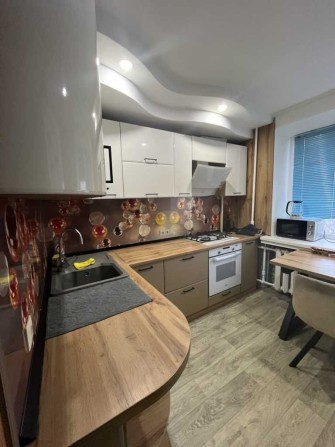 2-кімнатна квартира |Цегла| 49 м²|  Ремонт - фото 1