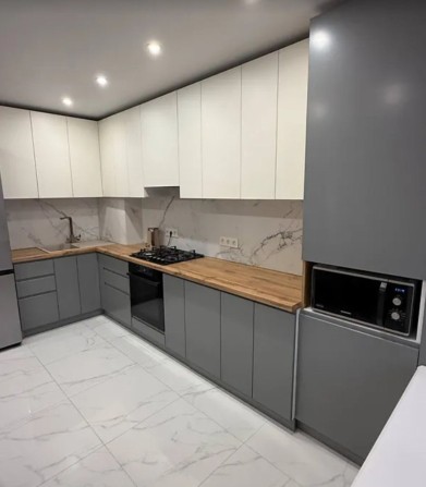 Продаж 1к квартири 45 кв. м на вул. Олександра Довженка - фото 1