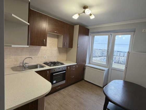 Продам 2-х кімнатну квартиру  Бульвар Героїв Крут Черновцы