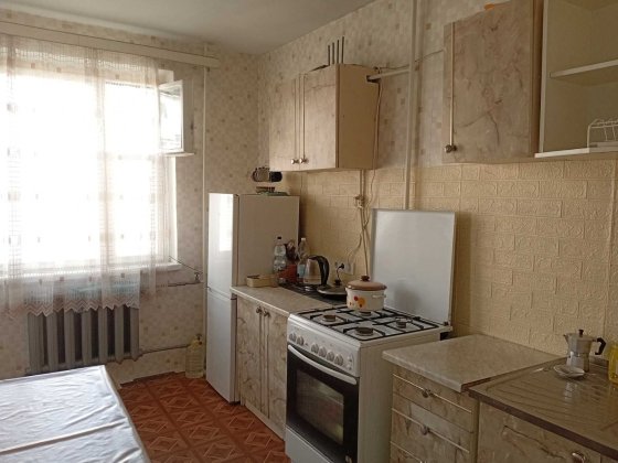 Продам 4-х кімнатну квартиру 90м.кв. на Гравітоні Черновцы