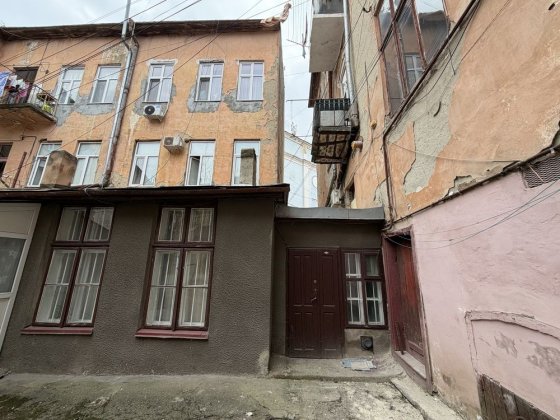 Продаж 2-кімнатної квартири в центрі міста (вул. М. Заньковецької) Черновцы