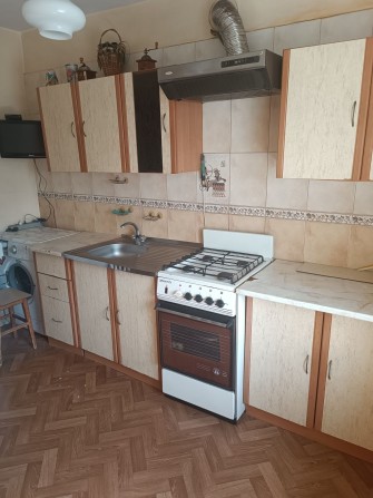 Продаж квартири в Подільському районі під ремонт . - фото 1