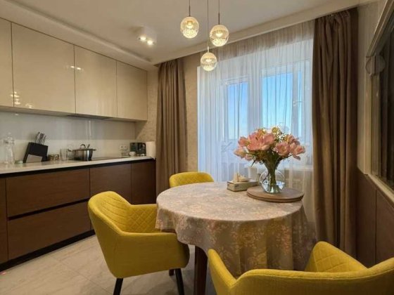 3-к квартира з дизайнерським ремонтом на Леваді – 84 м², інвертор Полтава