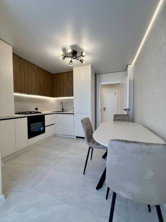 Продаж сучасної квартири, вул. Смакули, новобудова - фото 1