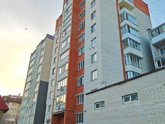 Продаж 1к. Район Дружба. Цокольний поверх! Тернопіль