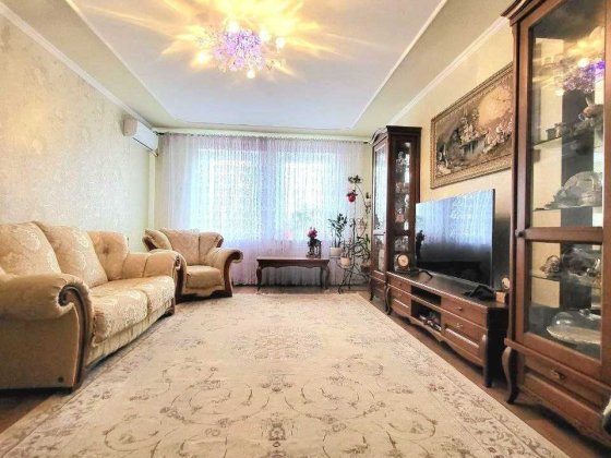 Продається сучасна 3-кімнатна квартира у монолітній новобудові Суми