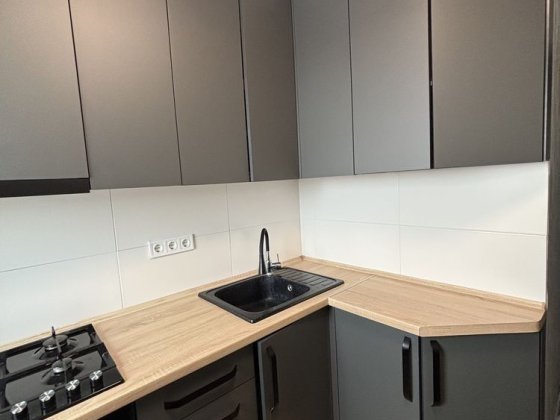 Продаж 1 кімнатної квартири з новим ремонтом на Макарова! Ровно