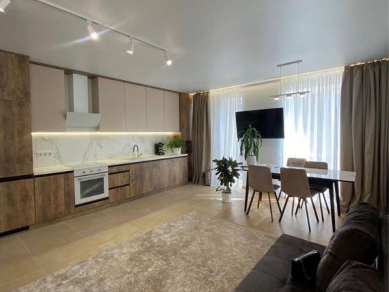 Продаж 2-к квартири в новобудові, ЖК West Towers з паркомісцем Ужгород