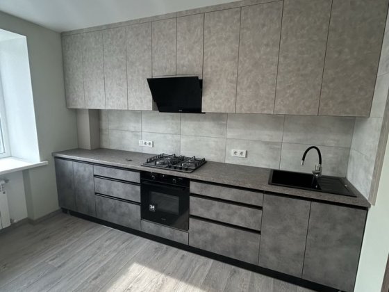 Продаж 2-во кімнатна , Центр Полтава