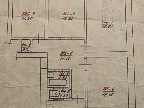 Продається чотирьохкімнатна квартира(чешка) по вул. Південно-Кільцевій Черновцы