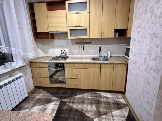 1-кімнатна по вул.Відінській 35 а. супер локація. Ровно