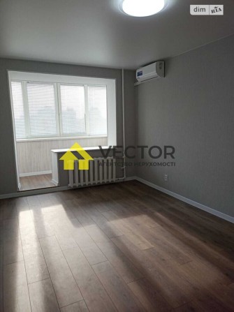 Продаж однушки з ремонтом! Держ. програми розглядаються - фото 1