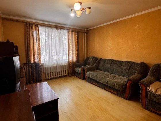 Продам 3-кімн панельку Південно -Кільцева Верх Черновцы