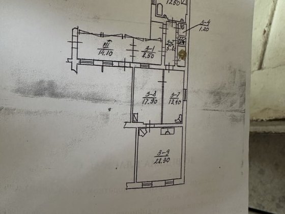 Продається 3 кімнатна квартира в центрі біля університету Чернівці