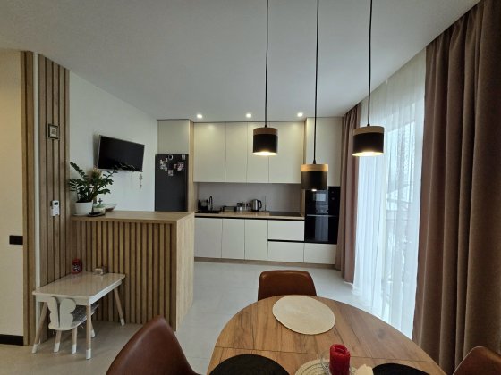 2-кімн квартира з ремонтом і видом на Карпати ЖК Садовий вул.Загорська Ужгород