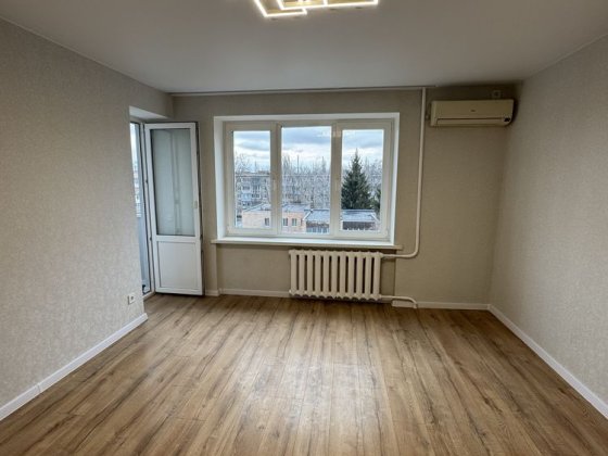 2к квартира 48м2, РОЗДІЛЬНІ КІМНАТИ, поверх 7/9, м-н Алмазний Полтава